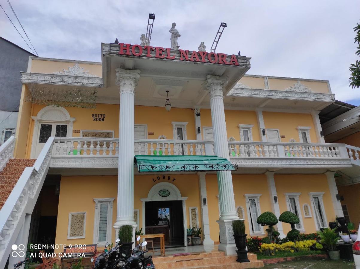 Hotel Nayora Prabumulih Perabumulih エクステリア 写真