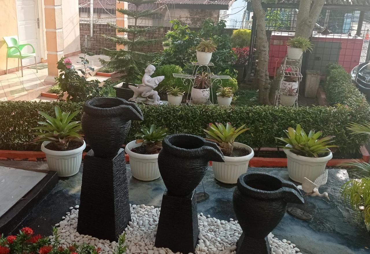 Hotel Nayora Prabumulih Perabumulih エクステリア 写真